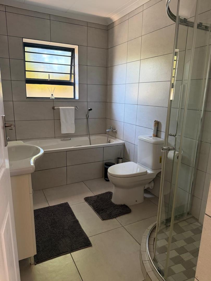 2 Bedroom Property for Sale in Protea Heights Western Cape